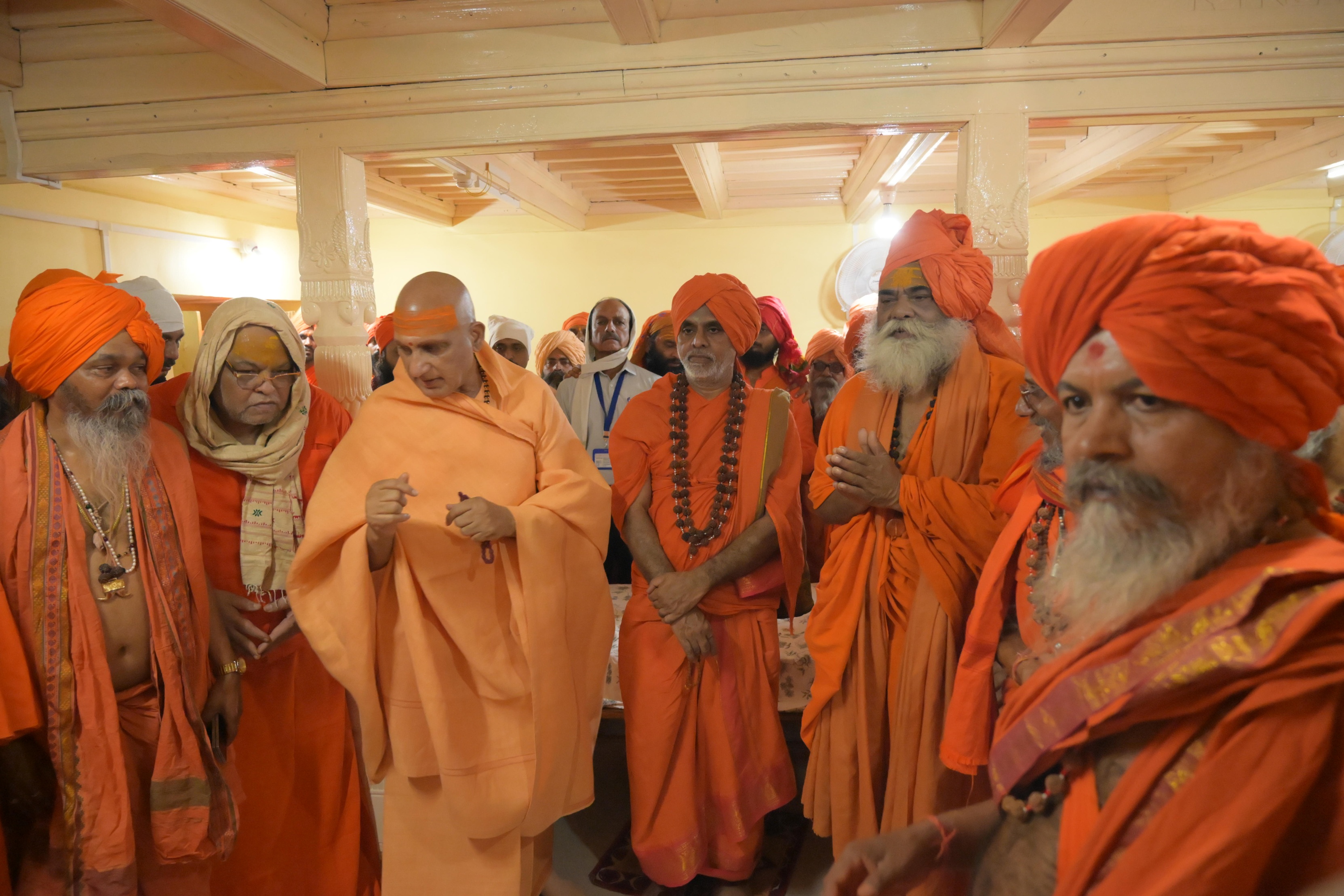 या पवित्र भेटीमुळे संस्थानाच्या आध्यात्मिक परंपरेचा गौरव वाढला असून उपस्थित भाविकांना संतसंग व मार्गदर्शनाचा अमूल्य लाभ मिळाला.